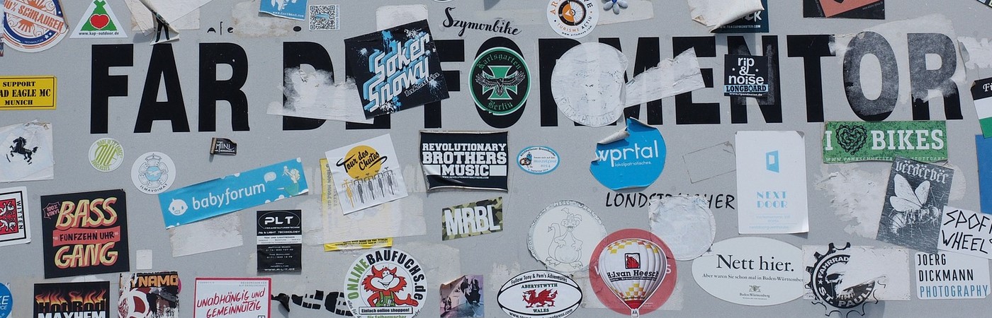 Stickers et adhésifs à la forme